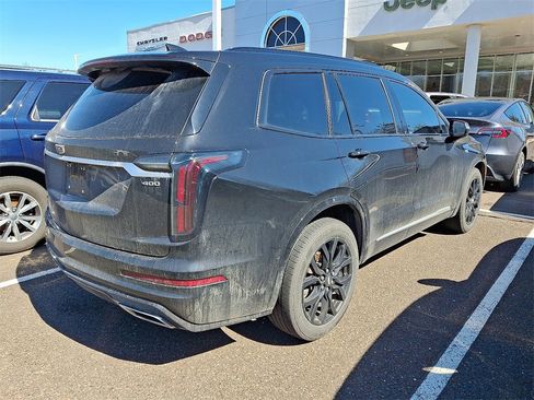 Used 2021 Cadillac XT6 Sport image 3