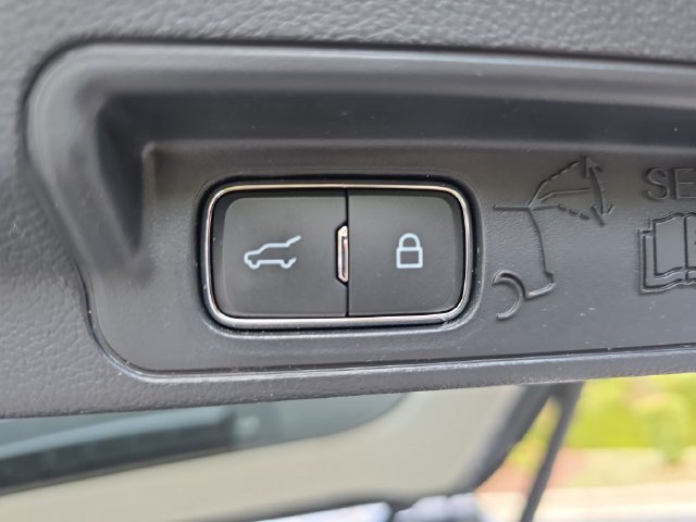 Used 2025 Ford Explorer Active w/ Active Comfort Package AWD/4WD image 14