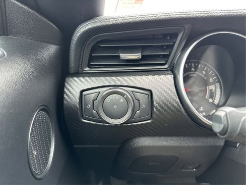 Used 2021 Ford Mustang Coupe image 17