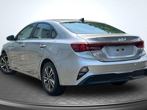Used 2023 Kia Forte LXS FWD image 2