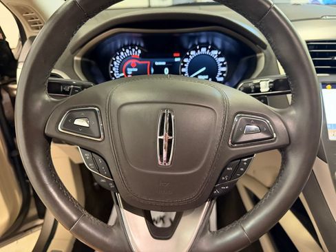 Used 2019 Lincoln MKZ Reserve w/ Reserve Plus Package AWD/4WD image 37