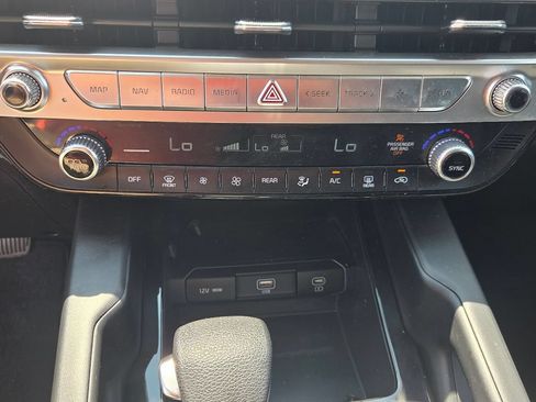 Used 2023 Kia Telluride LX AWD/4WD image 20