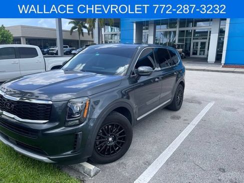 Used 2022 Kia Telluride LX FWD image 1