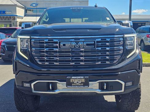 Used 2025 GMC Sierra 1500 Denali Ultimate AWD/4WD image 8