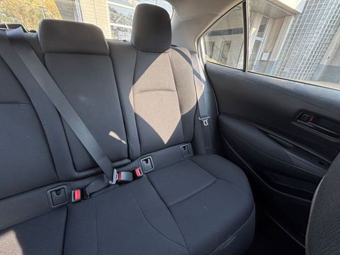 Used 2025 Toyota Corolla LE image 41