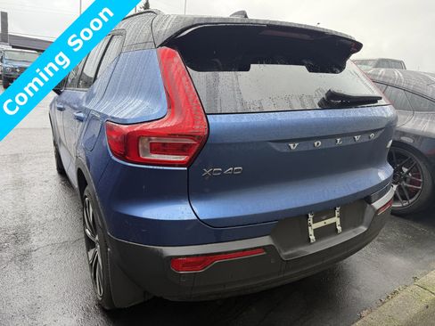 Used 2021 Volvo XC40 P8 Recharge w/ Advanced Package image 5