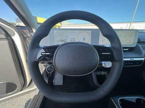 New 2023 Hyundai Ioniq 5 SEL image 30