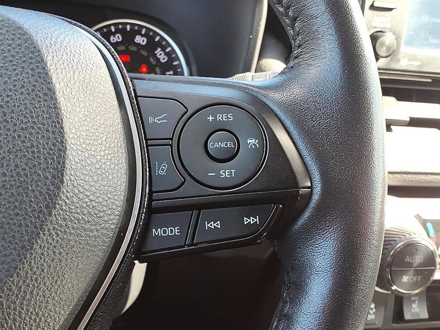 Used 2021 Toyota RAV4 XLE w/ Convenience Package AWD/4WD image 27