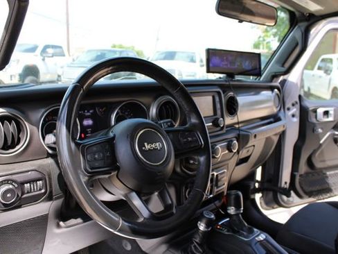 Used 2018 Jeep Wrangler Unlimited Sport S AWD/4WD image 15