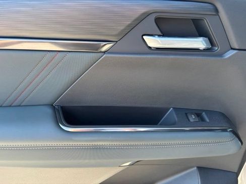 New 2026 GMC Acadia AT4 w/ Luxury Package AWD/4WD image 16