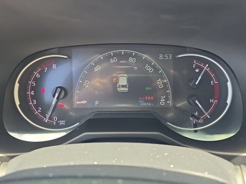 Used 2024 Toyota RAV4 XLE FWD image 25