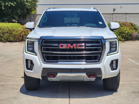 Used 2022 GMC Yukon XL AT4 AWD/4WD image 2