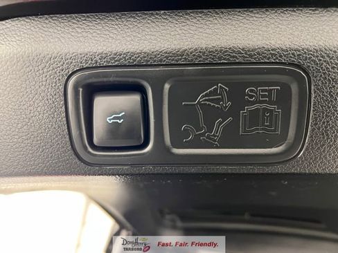 Used 2021 Ford Expedition Max XLT image 32