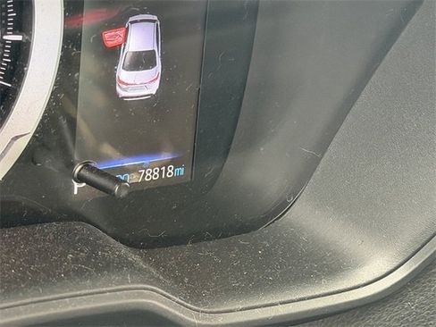 Used 2021 Toyota Corolla SE w/ Carpet Mat Package (TMS) image 9