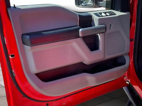 Used 2018 Ford F150 XLT AWD/4WD image 23