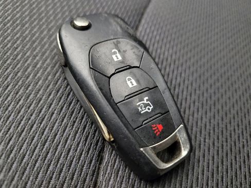 Used 2018 Chevrolet Cruze LS image 32