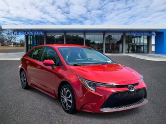 Used 2021 Toyota Corolla LE FWD video 1
