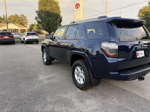 Certified 2023 Toyota 4Runner SR5 Premium w/ Moonroof Package AWD/4WD image 5