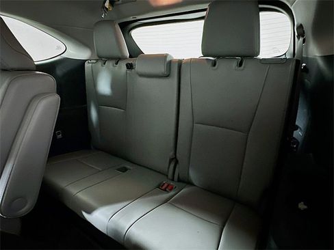 Used 2022 Toyota Highlander Platinum image 28
