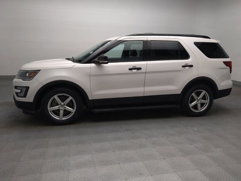 Used 2017 Ford Explorer Sport w/ Equipment Group 401A AWD/4WD image 2