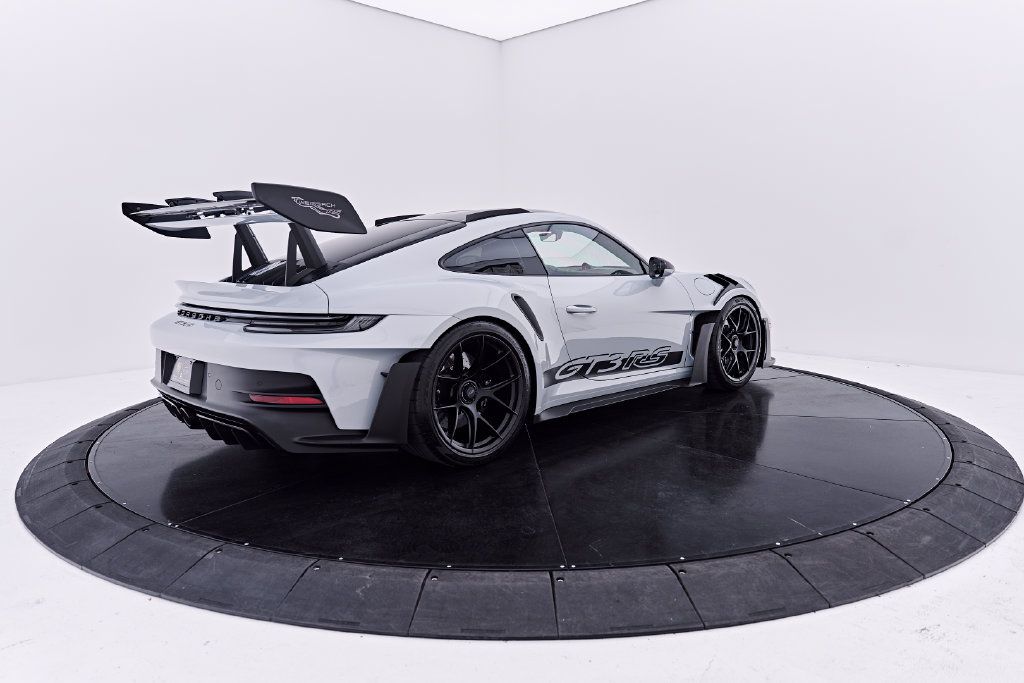 Used 2025 Porsche 911 GT3 RS RWD image 18