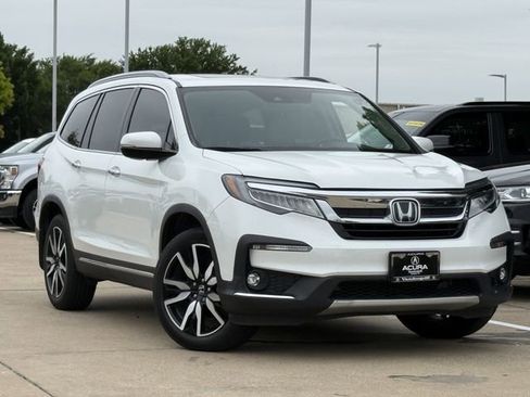 Used 2022 Honda Pilot Touring image 2
