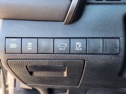 Used 2024 Toyota Camry SE w/ Convenience Package FWD image 24