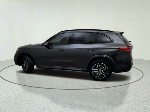 Used 2024 Mercedes-Benz GLC 300 4MATIC image 13