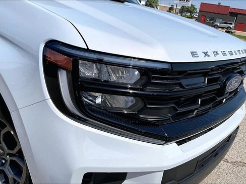 Used 2025 Ford Expedition Max Active RWD image 28