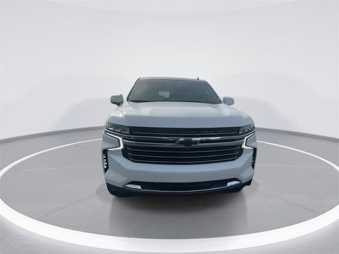 Used 2021 Chevrolet Tahoe LT w/ LT Signature Package image 3