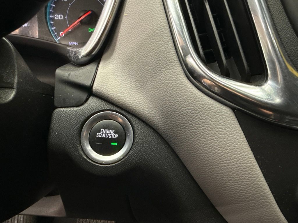 Used 2024 Chevrolet Equinox LS FWD image 30