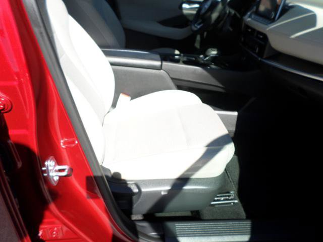 Used 2023 Nissan Rogue SV AWD/4WD image 2
