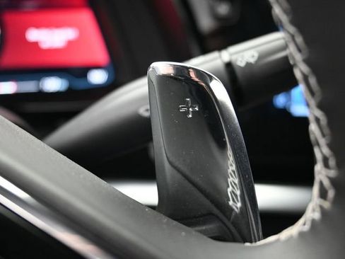 Used 2025 Chevrolet Corvette Stingray Coupe w/ Z51 Performance Package image 18