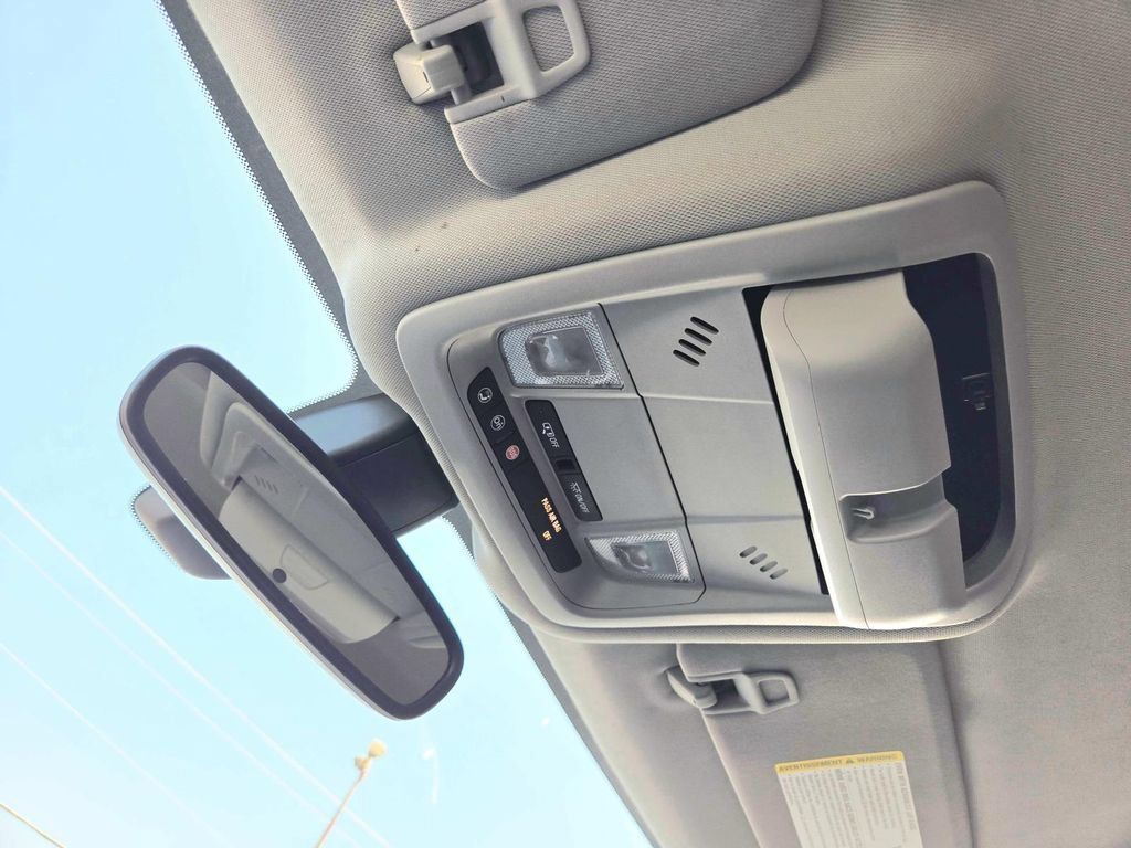 Used 2019 GMC Terrain SLE FWD image 31