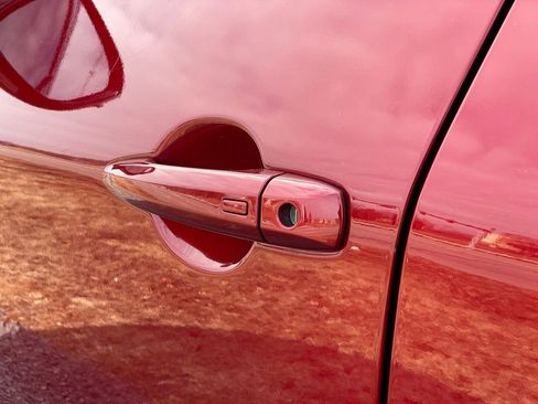 Certified 2023 Nissan Rogue SV image 22