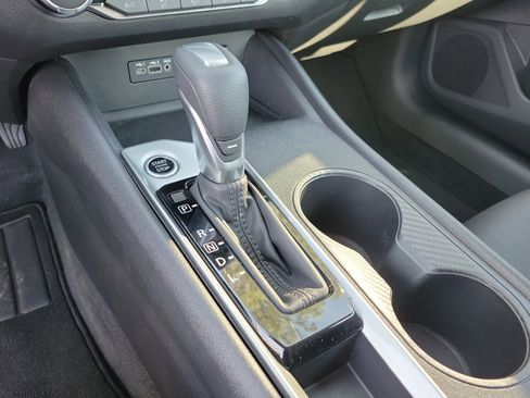 Used 2025 Nissan Altima 2.5 SV image 12