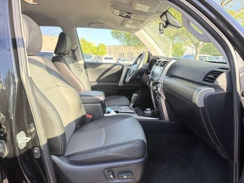 Used 2024 Toyota 4Runner SR5 Premium AWD/4WD image 17