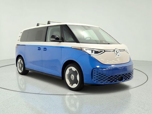 Used 2025 Volkswagen ID. Buzz 1st Edition AWD/4WD image 3