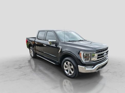Used 2021 Ford F150 Lariat w/ Equipment Group 502A High AWD/4WD image 2