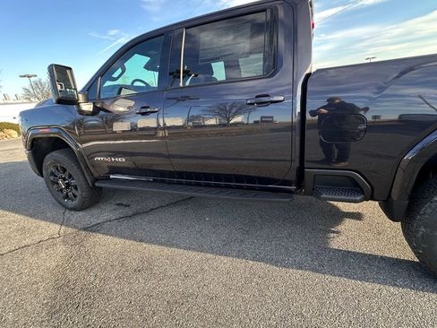 New 2026 GMC Sierra 2500 AT4 w/ AT4 Premium Plus Package AWD/4WD image 32