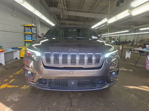 Used 2021 Jeep Cherokee High Altitude image 2