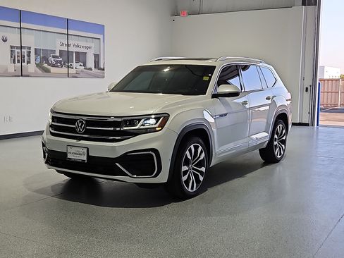 Used 2023 Volkswagen Atlas SEL Premium AWD/4WD image 7