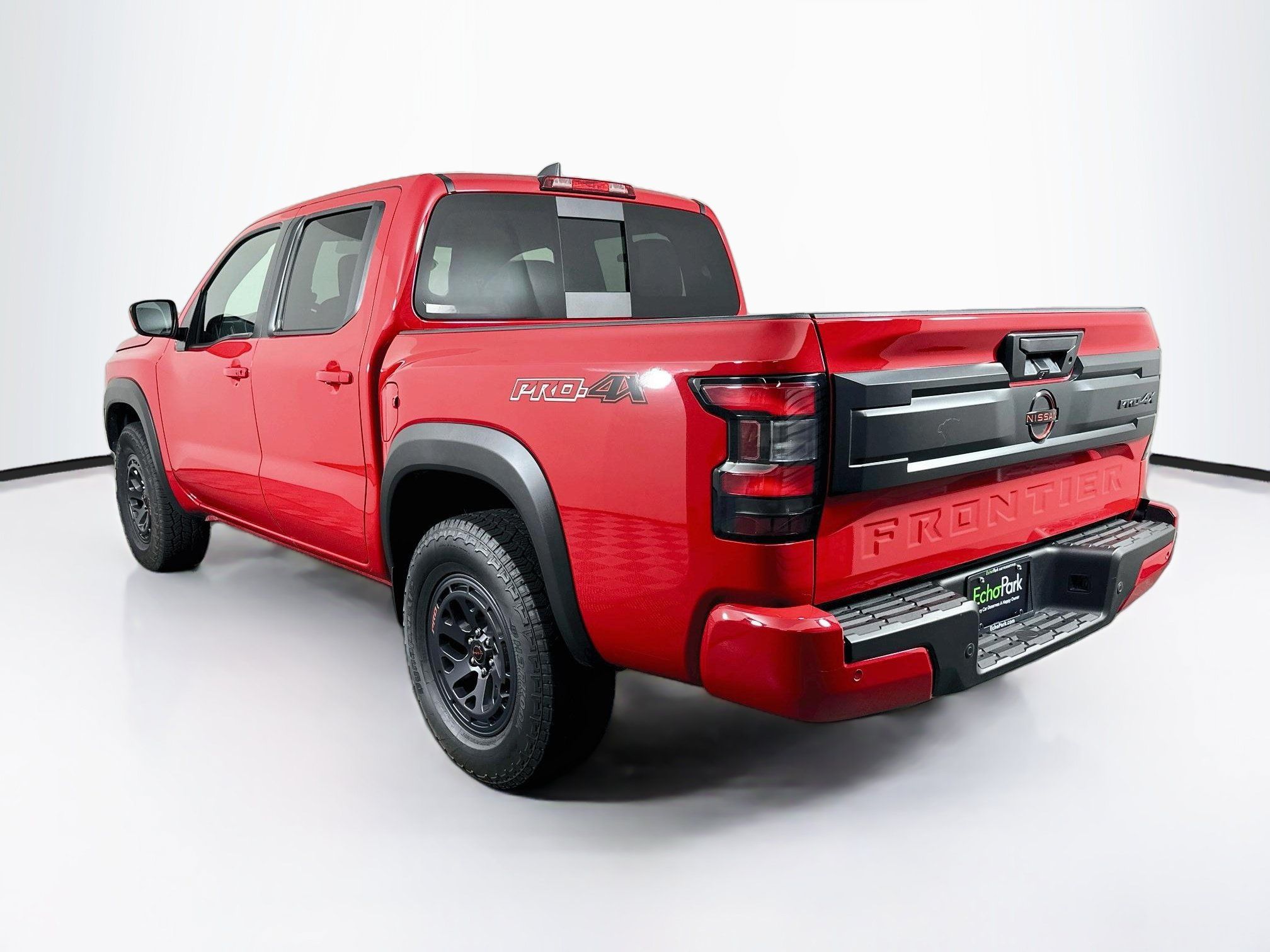 Used 2026 Nissan Frontier PRO-4X AWD/4WD image 5