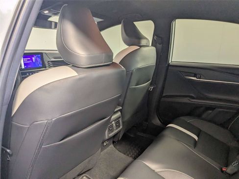 Certified 2025 Toyota Camry SE FWD image 35