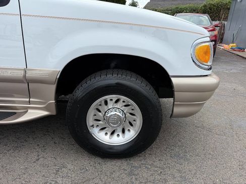 Used 2001 Mercury Mountaineer 2WD image 13