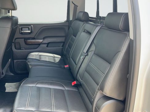 Used 2018 GMC Sierra 2500 Denali w/ Duramax Plus Package AWD/4WD image 20