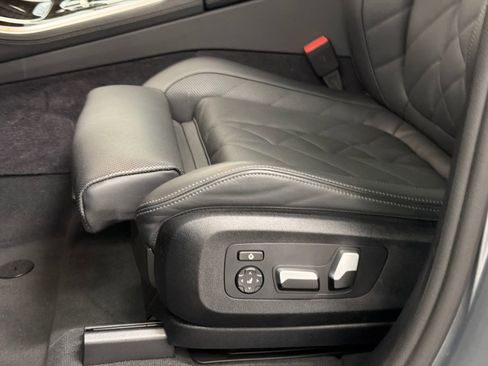 Used 2026 BMW X5 xDrive40i image 16