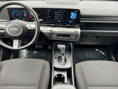 Used 2025 Hyundai Kona SEL FWD image 17