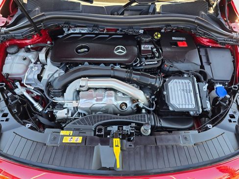 Used 2026 Mercedes-Benz GLA 250 4MATIC image 11