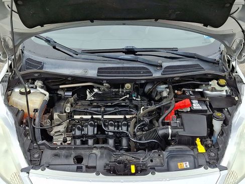 Used 2012 Ford Fiesta SE image 26